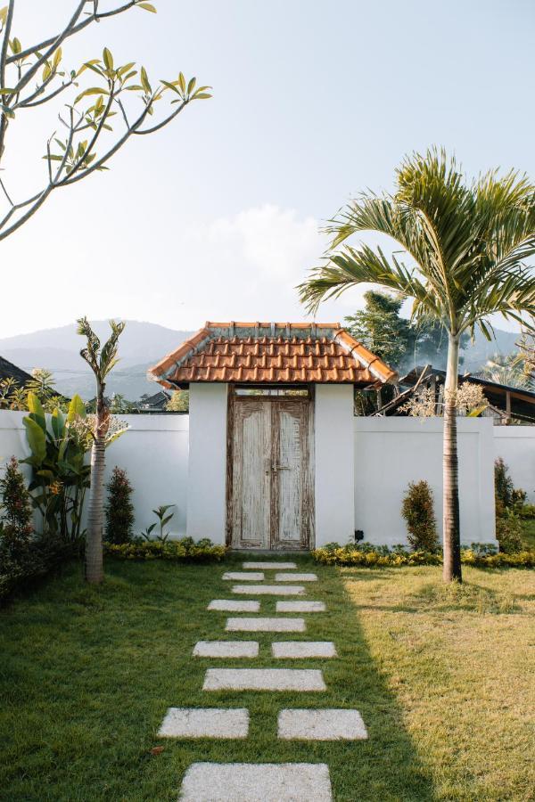 Villa Uhaina Амед Екстер'єр фото